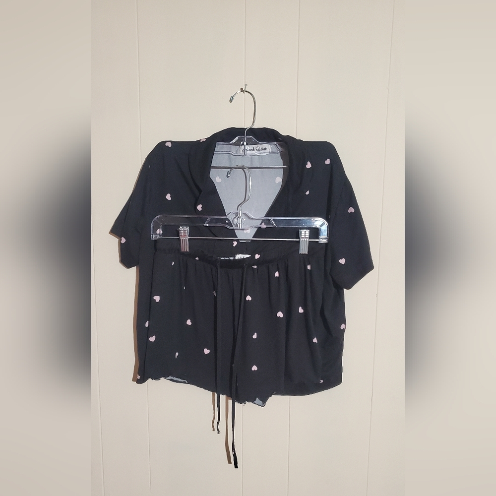 Forever 21 Black and Pink Heart Short Sleeve Crop Pajama Top And Shorts